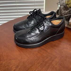 SAS Time Out Black Leather sneakers oxfords